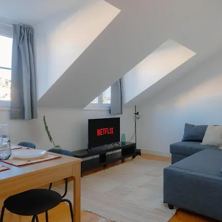 Stylish 2br Castle View - | By Airnest Apartment Lisbon