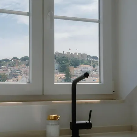 Apartment Stylish 2br Castle View - | By Airnest Lisbon