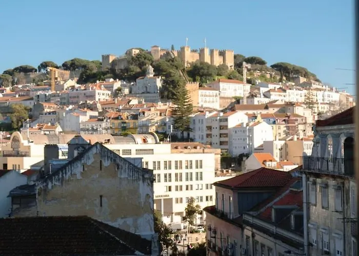 Stylish 2br Castle View - | By Airnest *